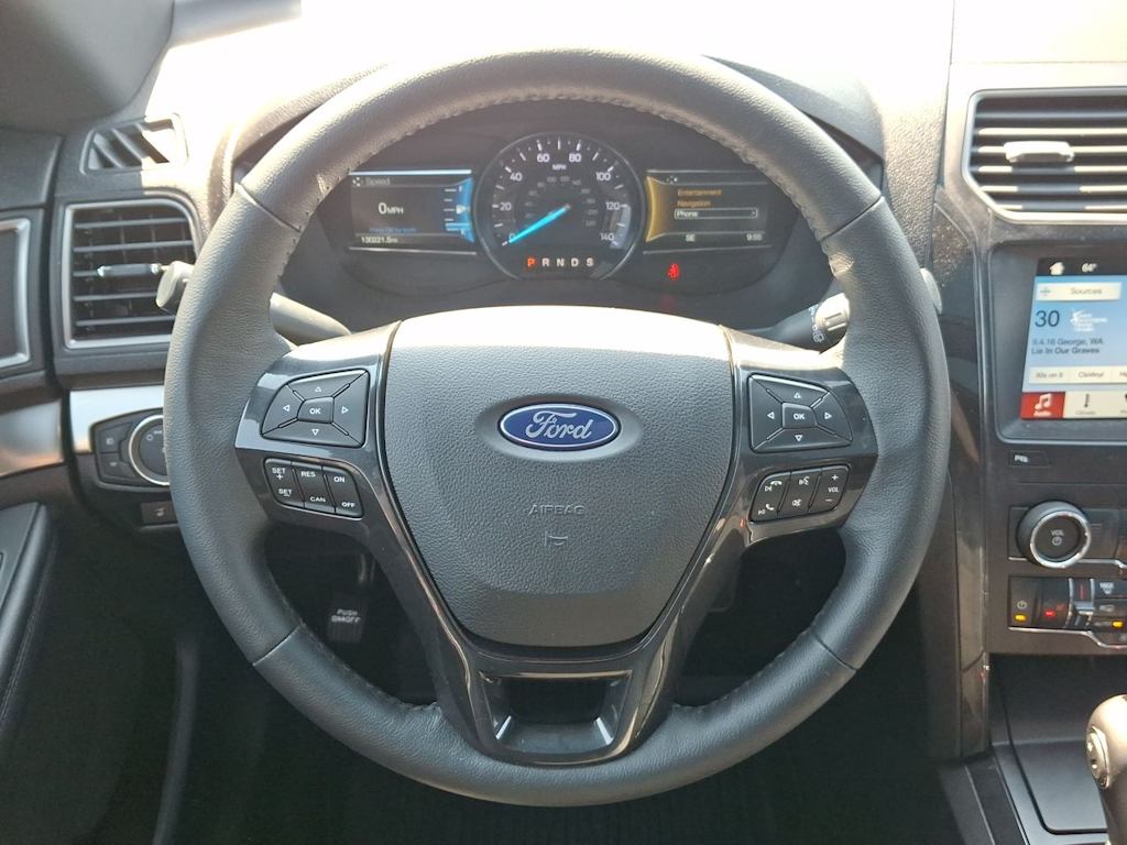 Thumbnail: 2019 Ford Explorer - 7
