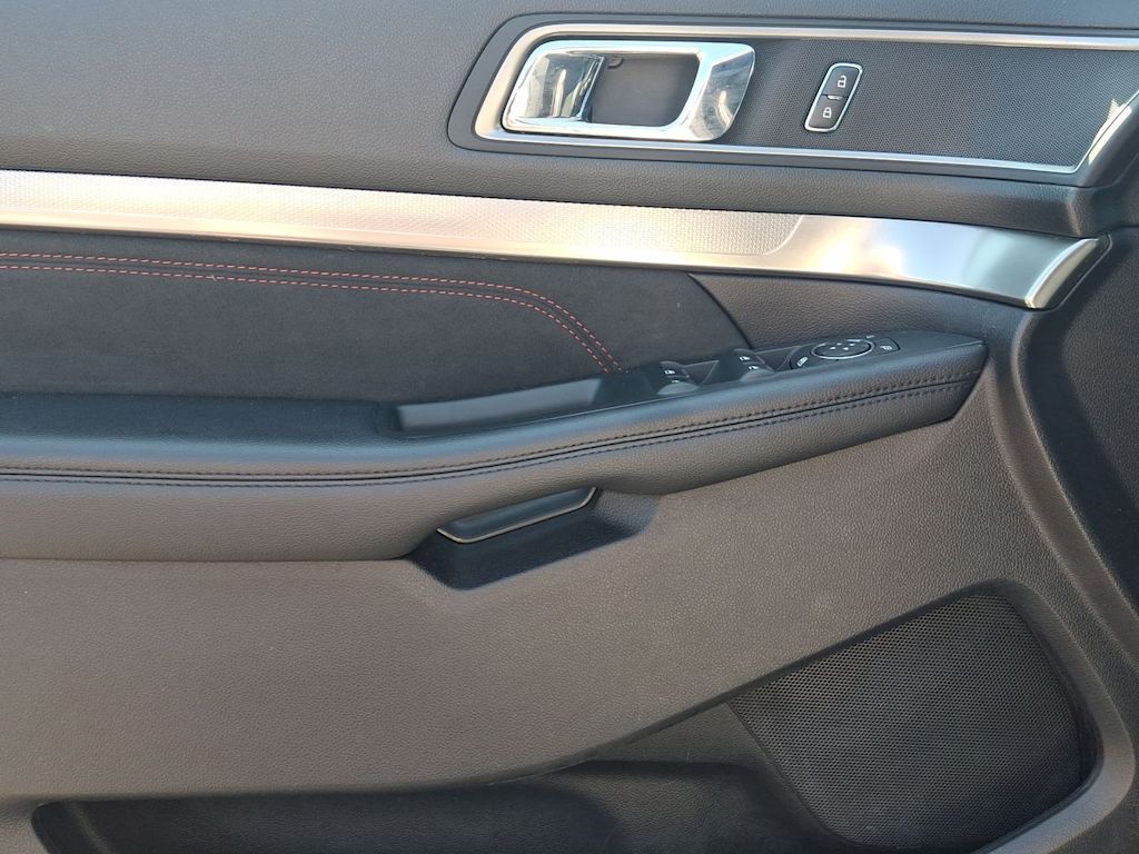 Thumbnail: 2019 Ford Explorer - 24