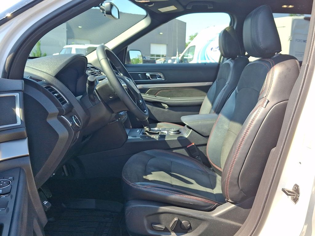 Thumbnail: 2019 Ford Explorer - 8