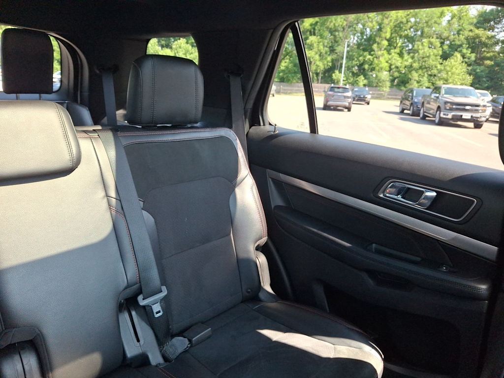 Thumbnail: 2019 Ford Explorer - 22