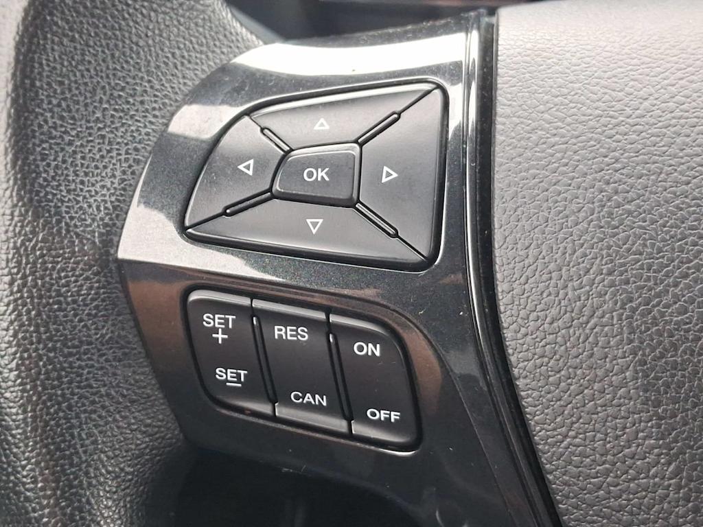 Thumbnail: 2018 Ford Explorer - 25