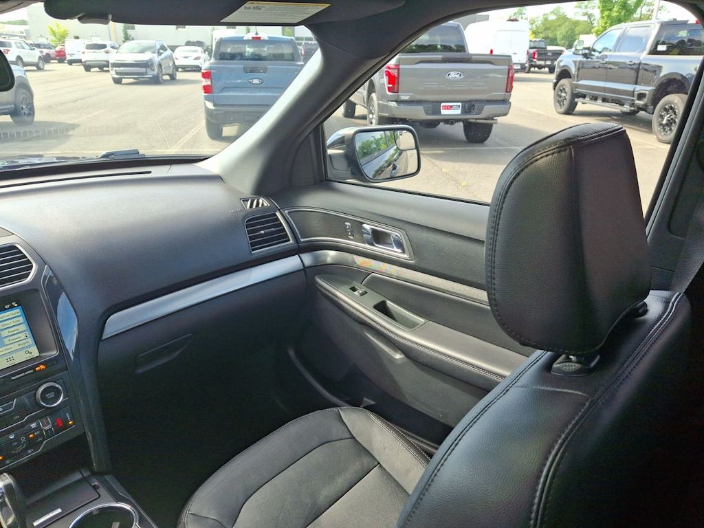 Thumbnail: 2018 Ford Explorer - 9