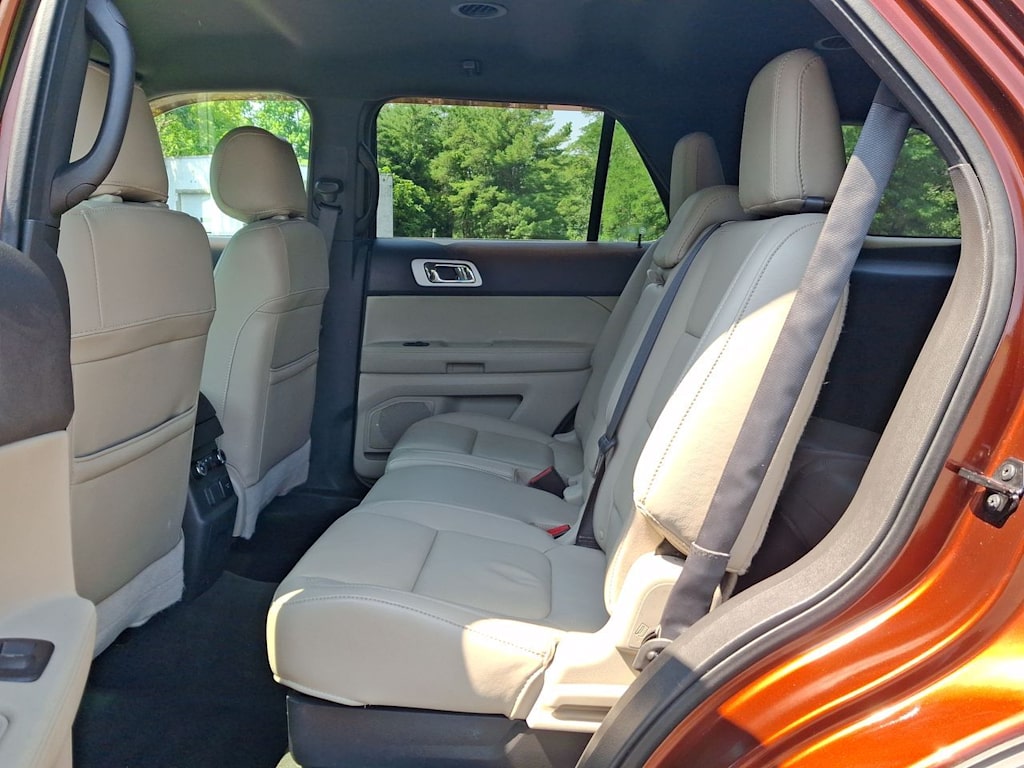 Thumbnail: 2015 Ford Explorer - 28