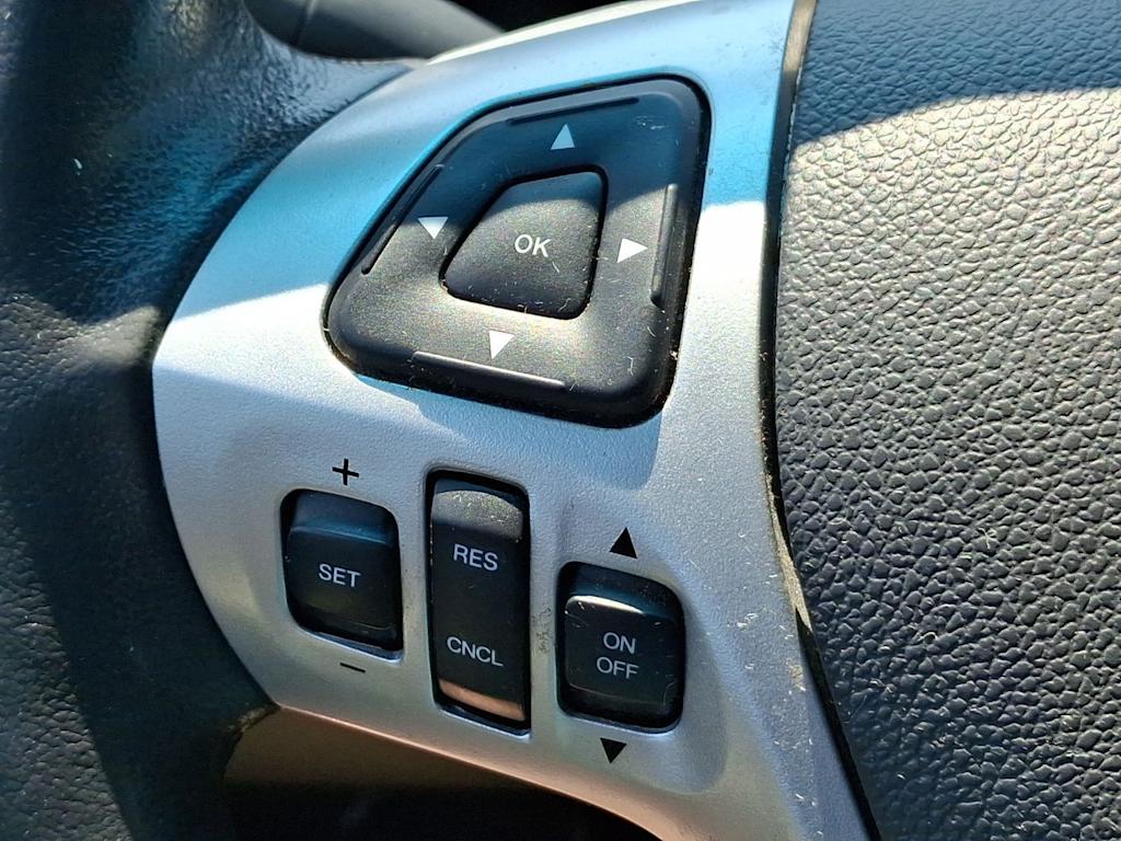 Thumbnail: 2015 Ford Explorer - 25