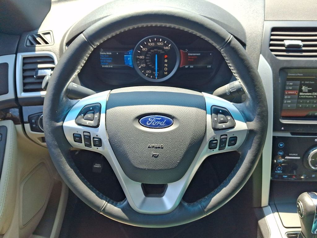 Thumbnail: 2015 Ford Explorer - 12