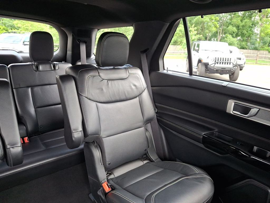 Thumbnail: 2022 Ford Explorer - 22