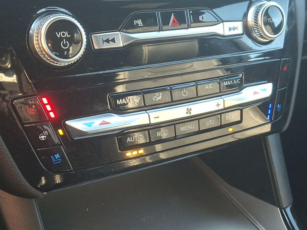 Thumbnail: 2023 Ford Explorer - 27