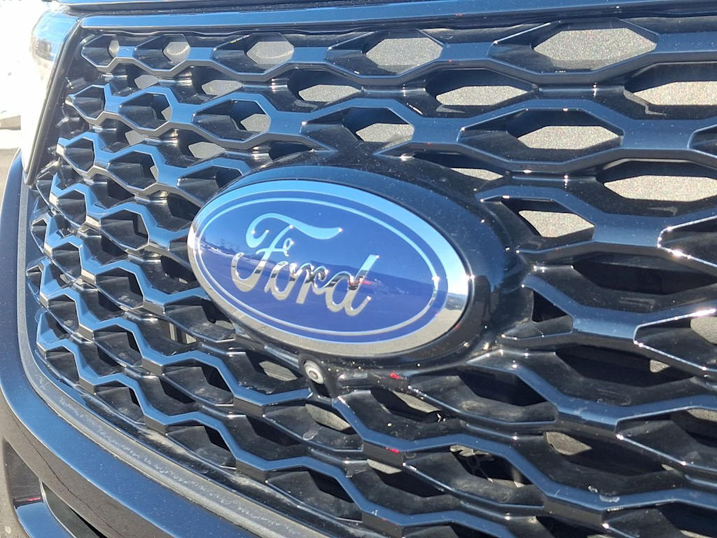 Thumbnail: 2023 Ford Explorer - 29