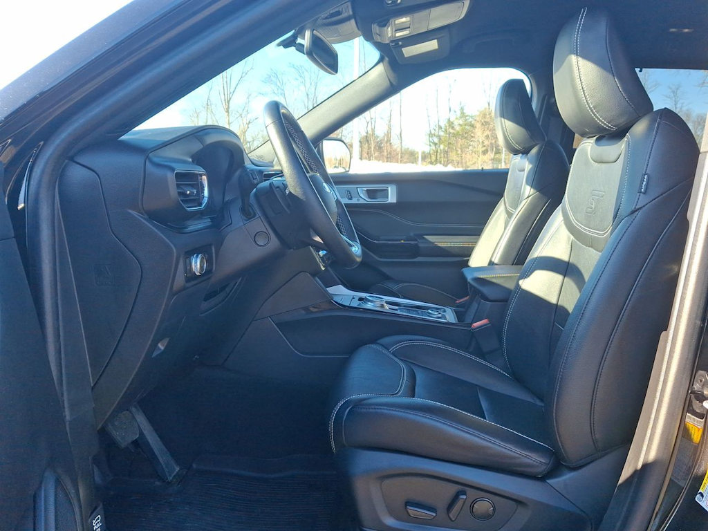 Thumbnail: 2023 Ford Explorer - 8