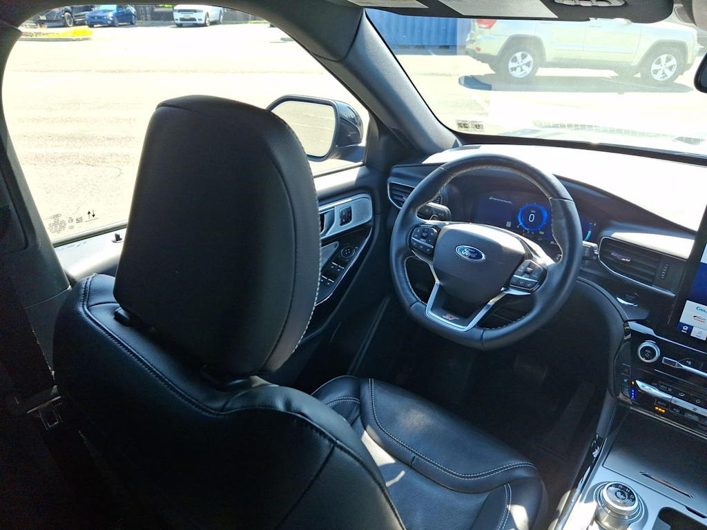 Thumbnail: 2022 Ford Explorer - 10