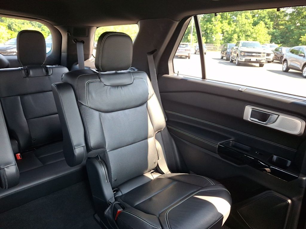 Thumbnail: 2022 Ford Explorer - 22