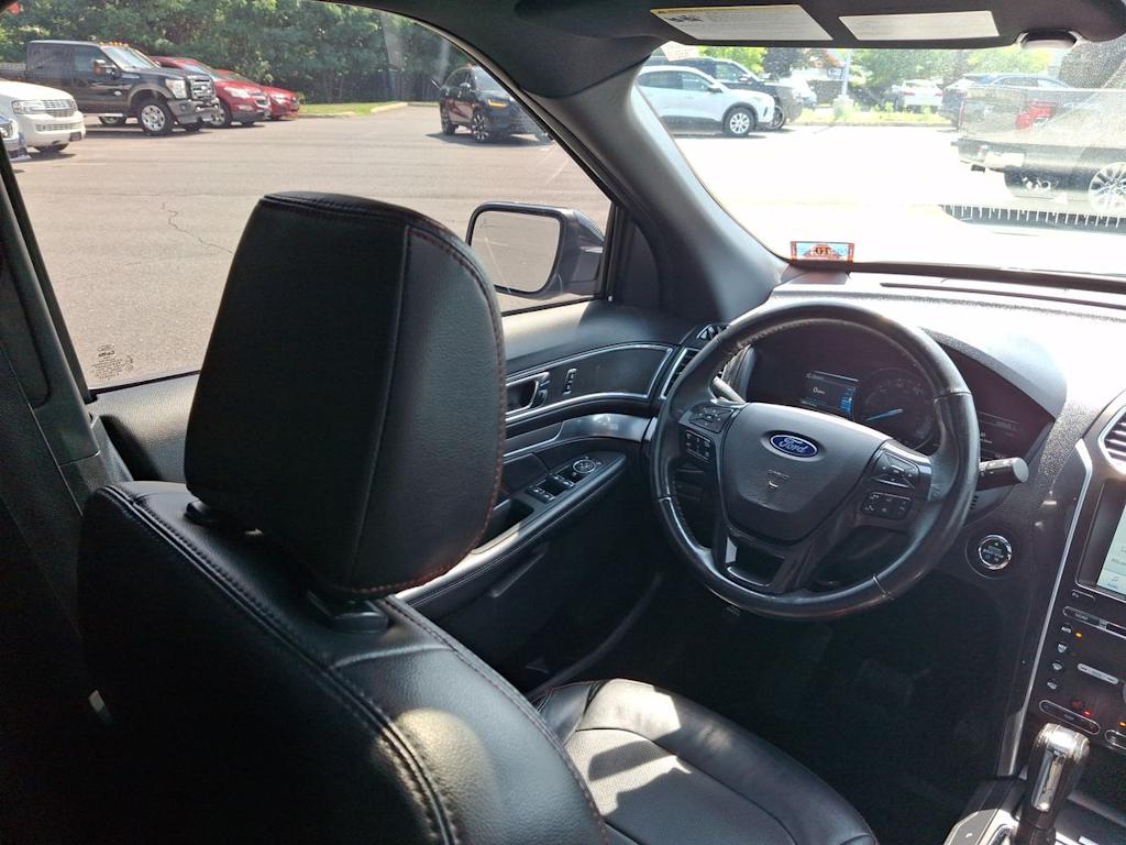 Thumbnail: 2018 Ford Explorer - 7