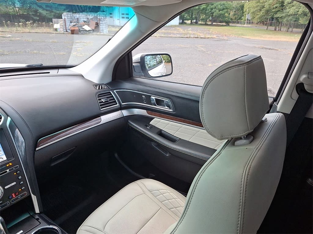 Thumbnail: 2017 Ford Explorer - 21