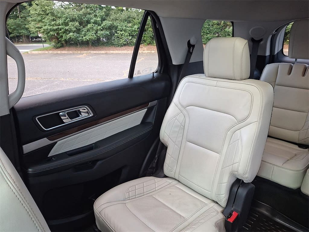 Thumbnail: 2017 Ford Explorer - 9