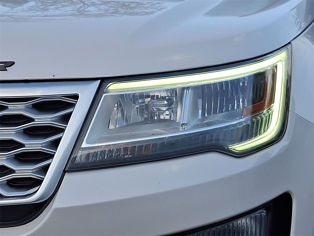 Thumbnail: 2017 Ford Explorer - 30