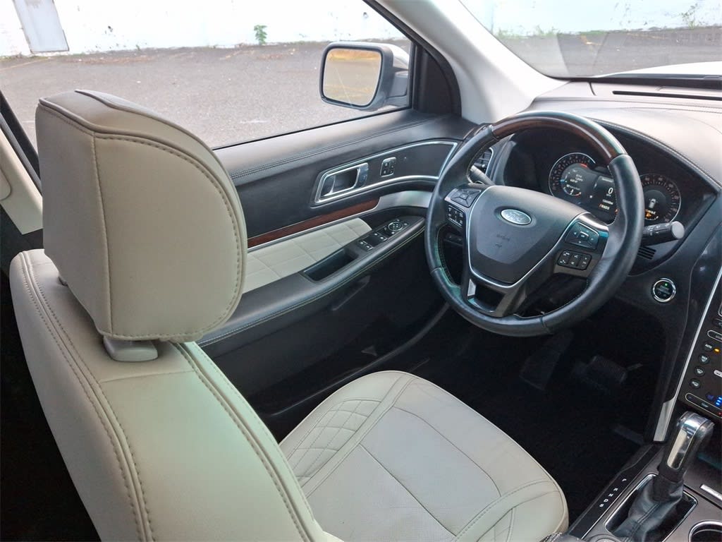 Thumbnail: 2017 Ford Explorer - 7