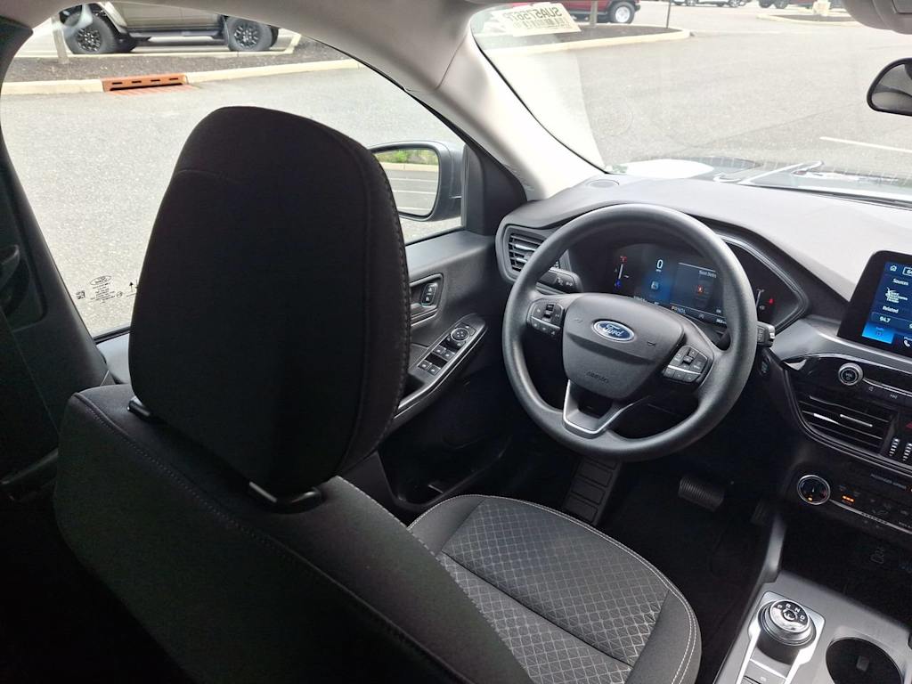 Thumbnail: 2025 Ford Escape - 6