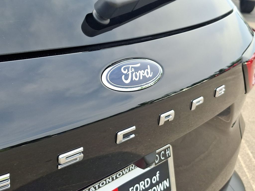 Thumbnail: 2024 Ford Escape - 6