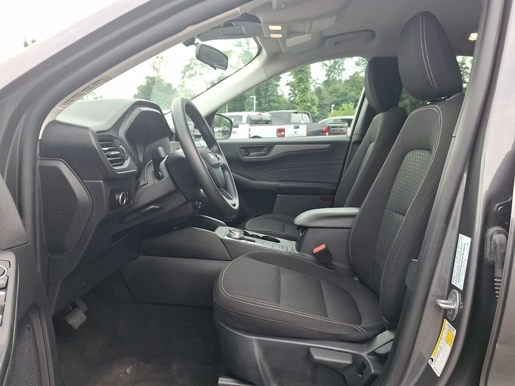 Thumbnail: 2025 Ford Escape - 9