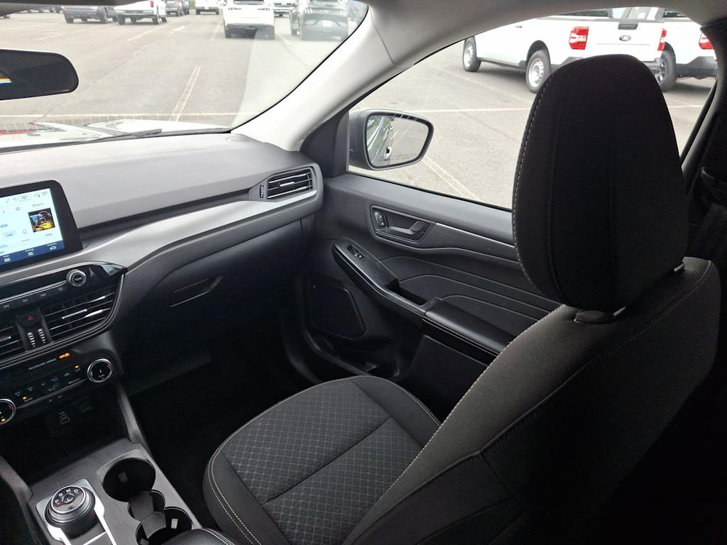 Thumbnail: 2025 Ford Escape - 8