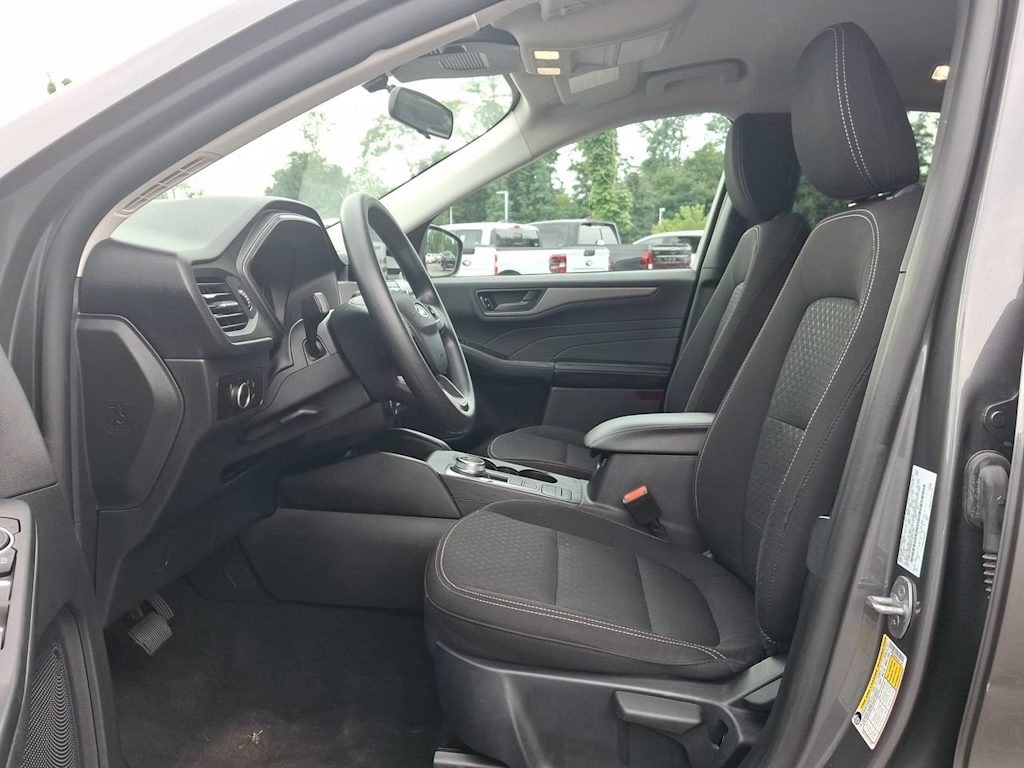 Thumbnail: 2025 Ford Escape - 9