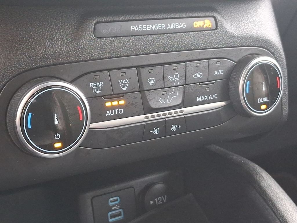 Thumbnail: 2023 Ford Escape - 28