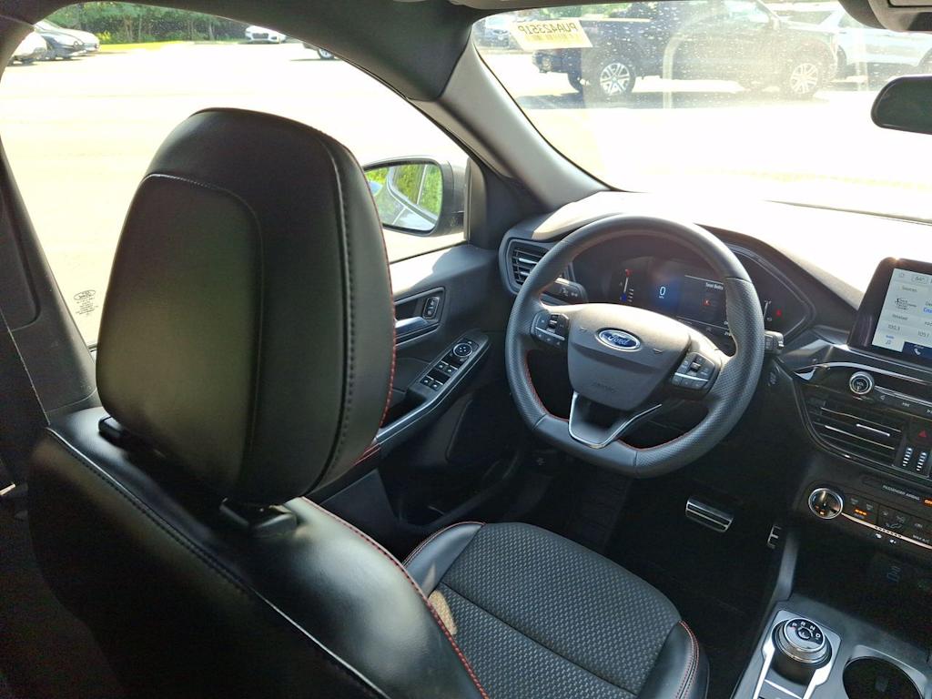 Thumbnail: 2023 Ford Escape - 6