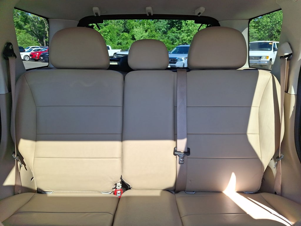 Thumbnail: 2010 Ford Escape - 23