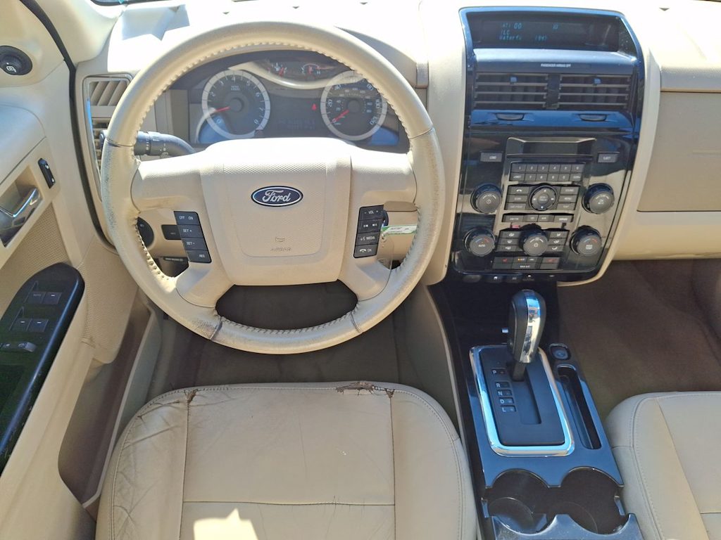 Thumbnail: 2010 Ford Escape - 30