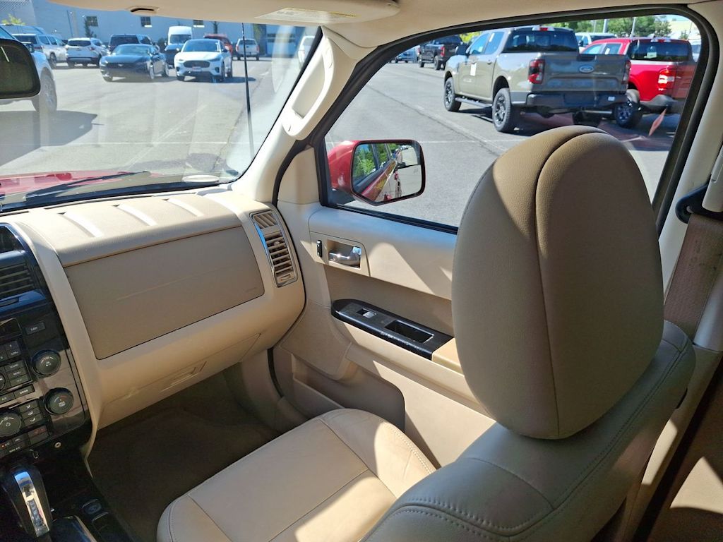 Thumbnail: 2010 Ford Escape - 7