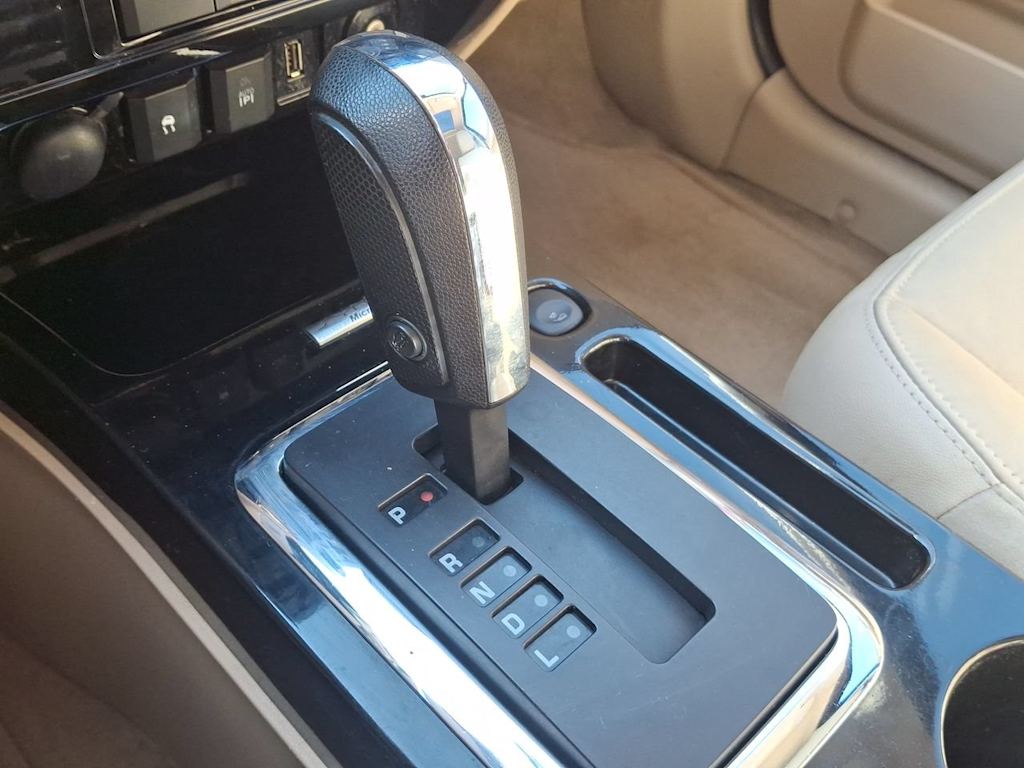 Thumbnail: 2010 Ford Escape - 13