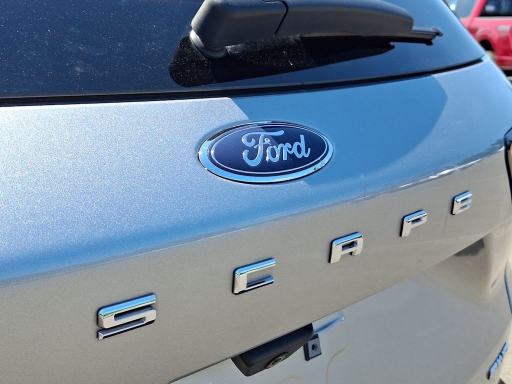 Thumbnail: 2022 Ford Escape - 5