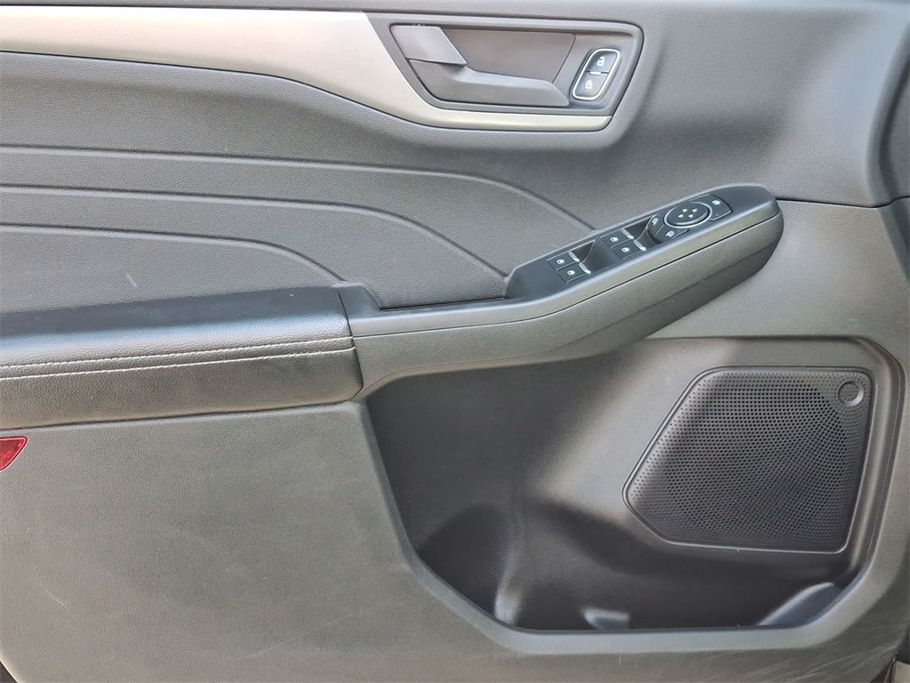 Thumbnail: 2023 Ford Escape - 24