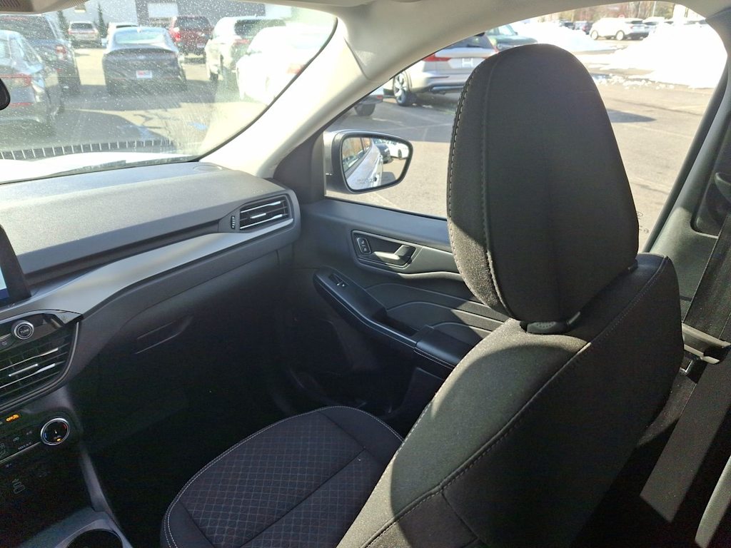 Thumbnail: 2025 Ford Escape - 21