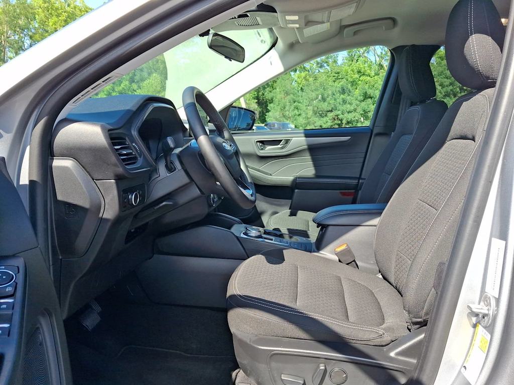 Thumbnail: 2023 Ford Escape - 10
