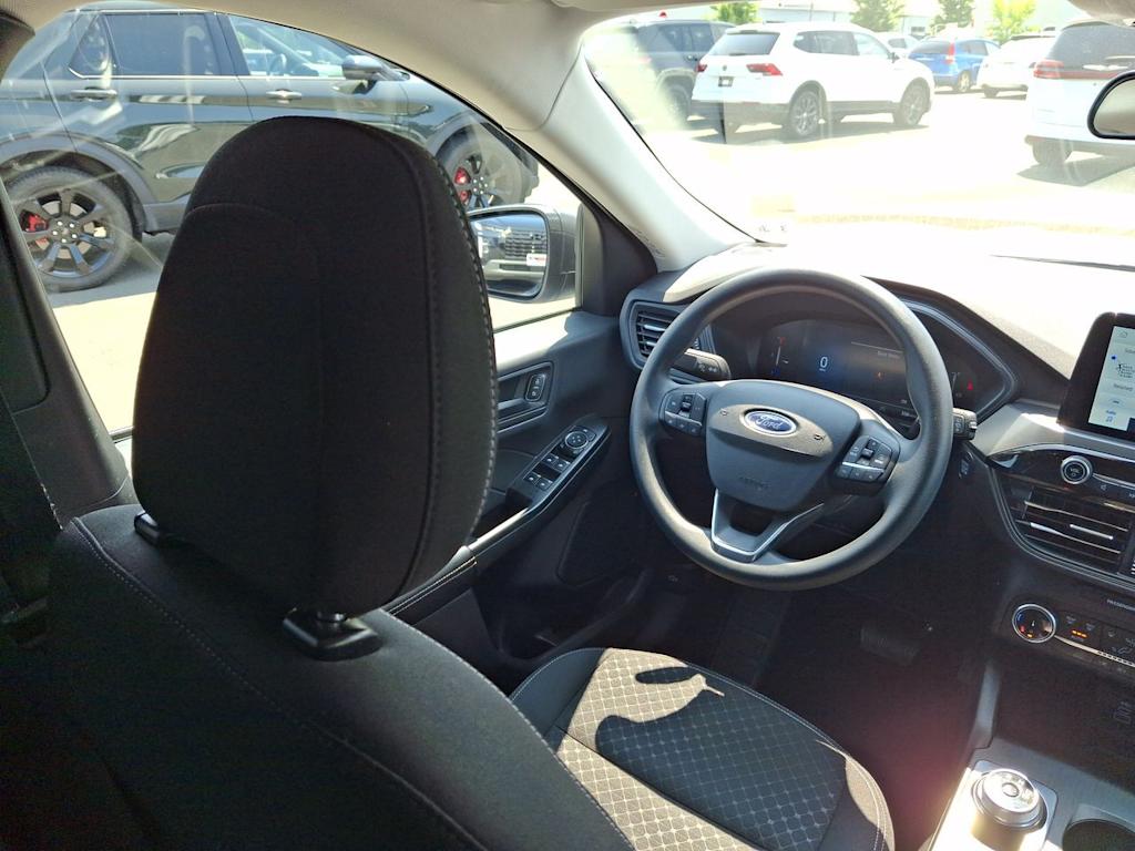 Thumbnail: 2025 Ford Escape - 8