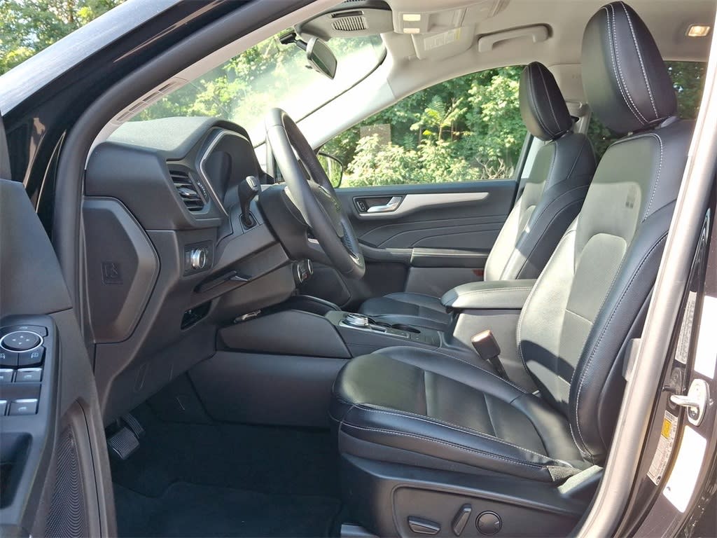 Thumbnail: 2022 Ford Escape - 8