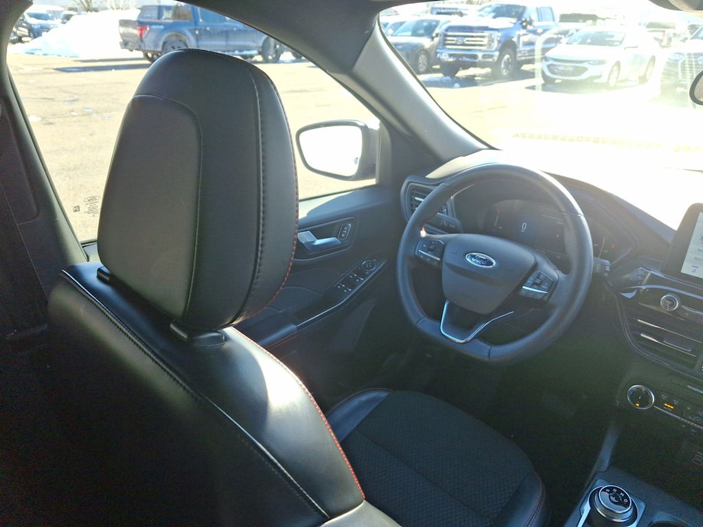 Thumbnail: 2025 Ford Escape - 7