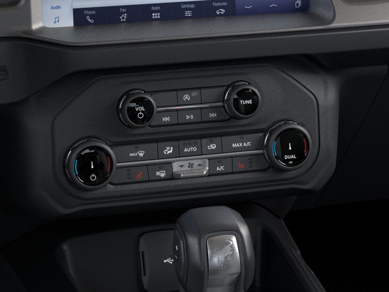 2025 Ford Bronco Outer Banks 20