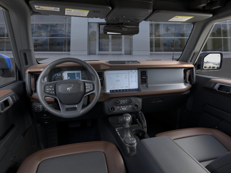 2024 Ford Bronco Outer Banks 3