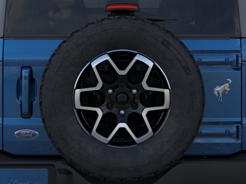 2024 Ford Bronco Outer Banks 25