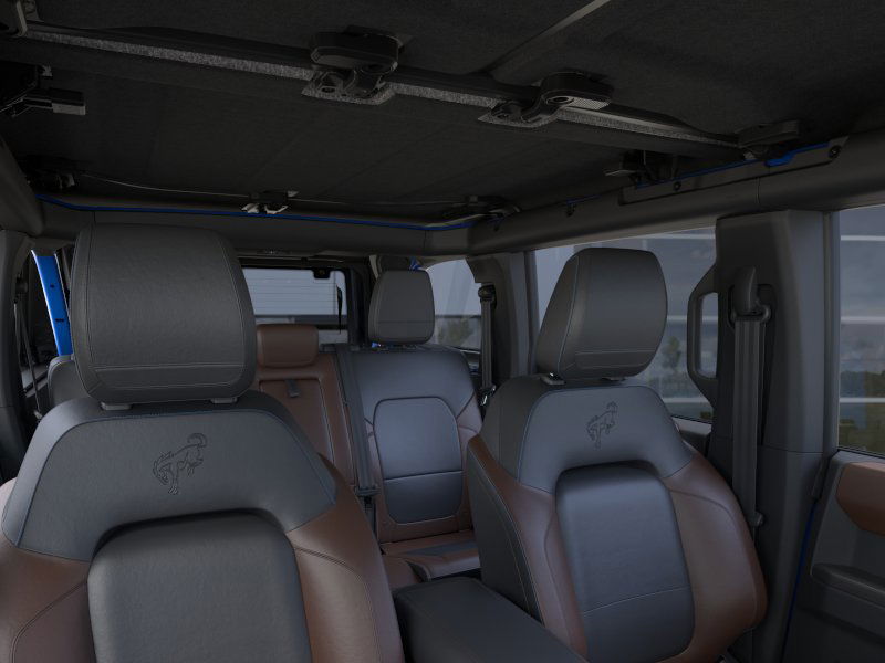2024 Ford Bronco Outer Banks 17