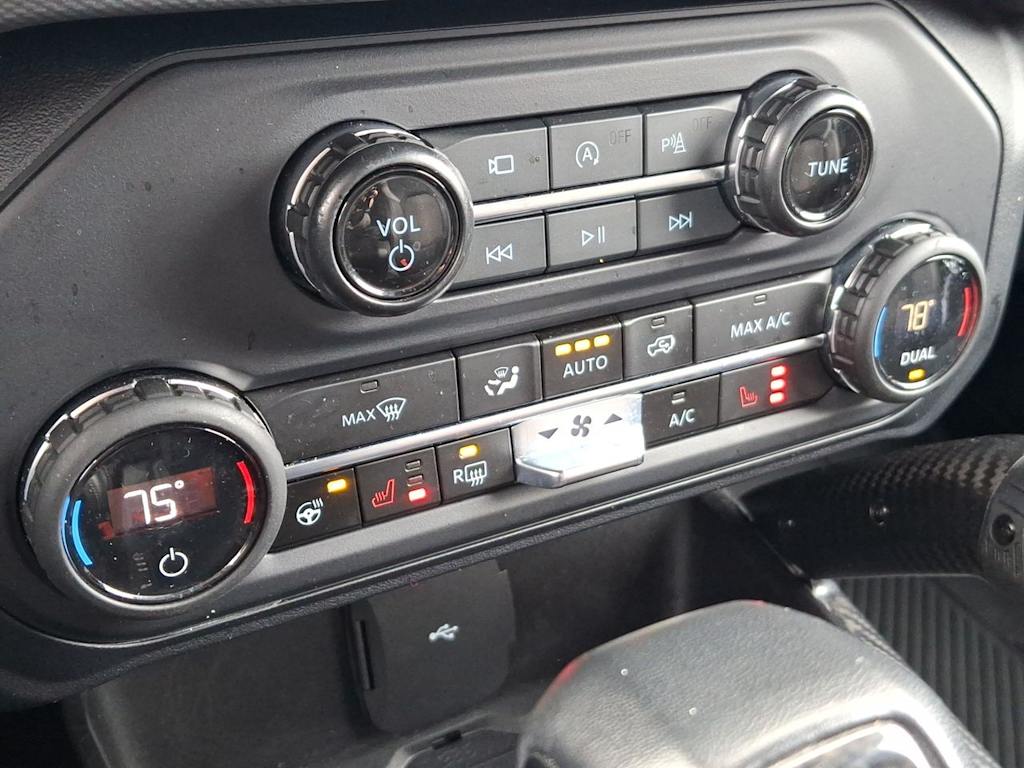 Thumbnail: 2023 Ford Bronco - 27