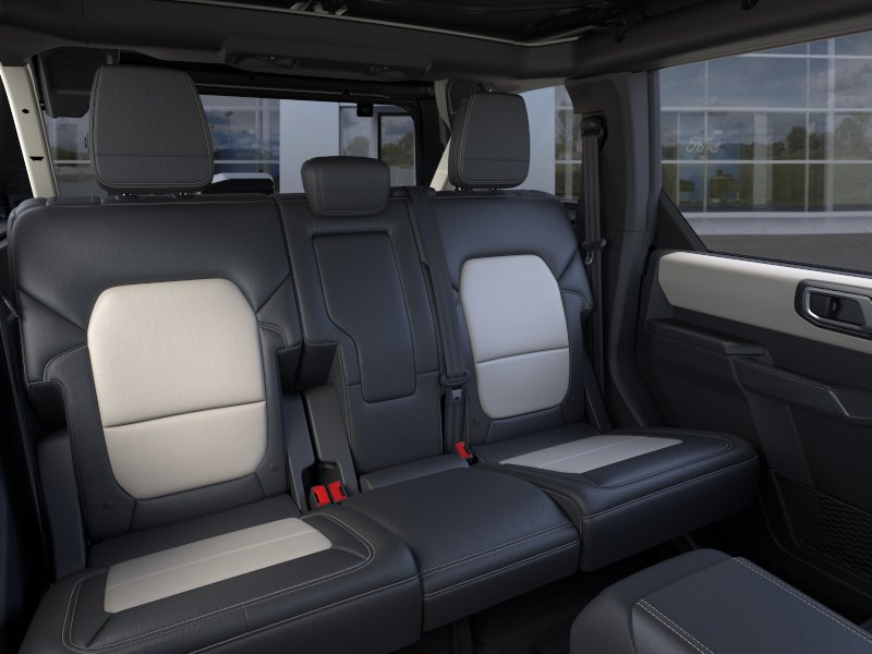 2026 Ford Bronco 4-Door Outer Banks - Photo 9