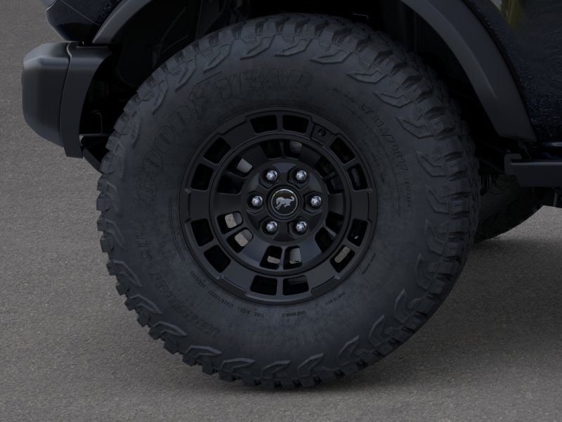 Thumbnail: 2026 Ford Bronco - 5