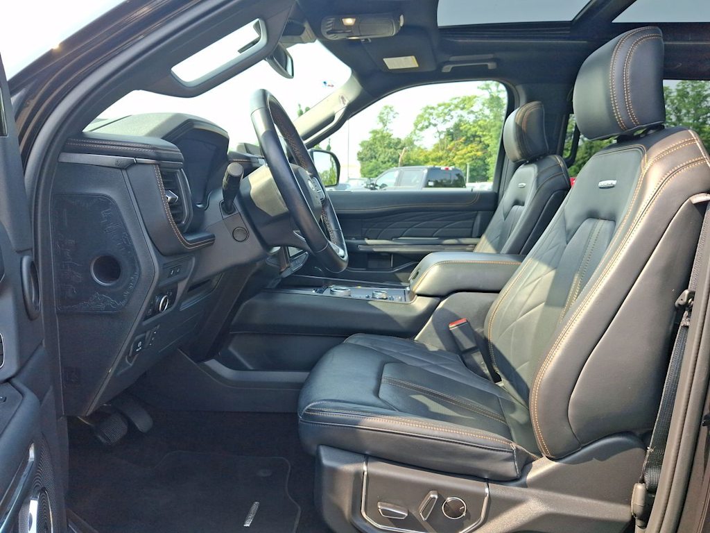 Thumbnail: 2023 Ford Expedition MAX - 7