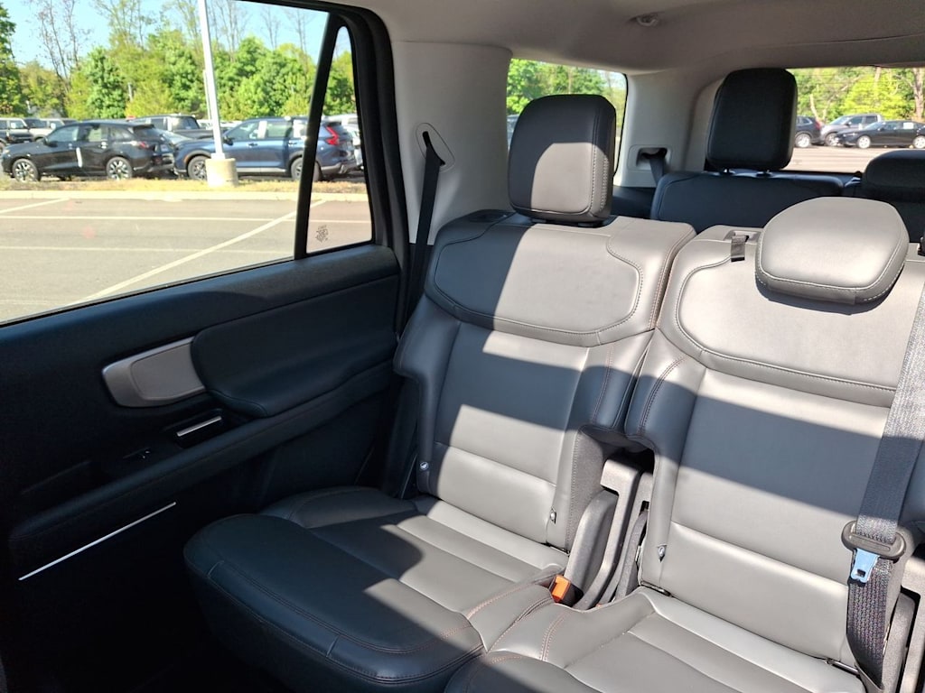 Thumbnail: 2025 Ford Expedition - 9