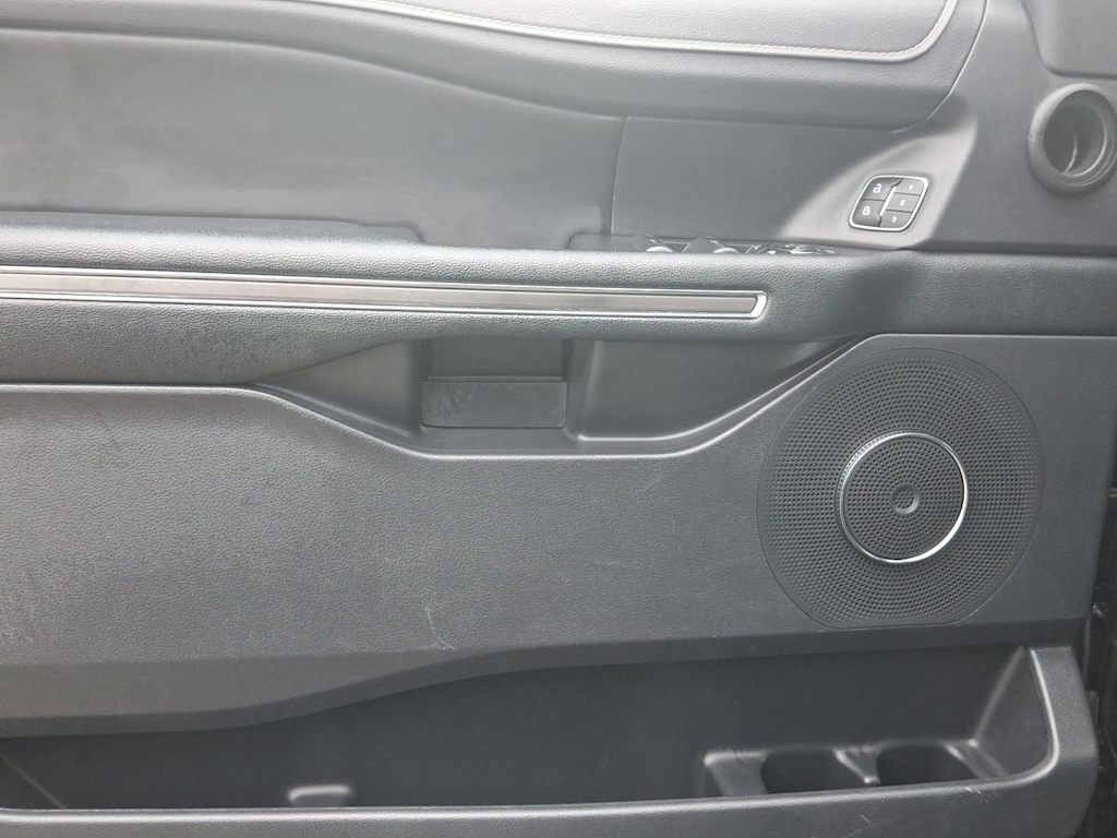 Thumbnail: 2024 Ford Expedition - 23