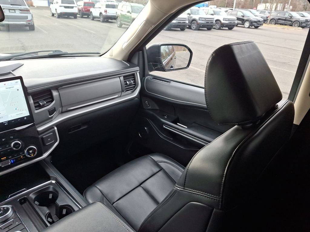 Thumbnail: 2024 Ford Expedition - 7