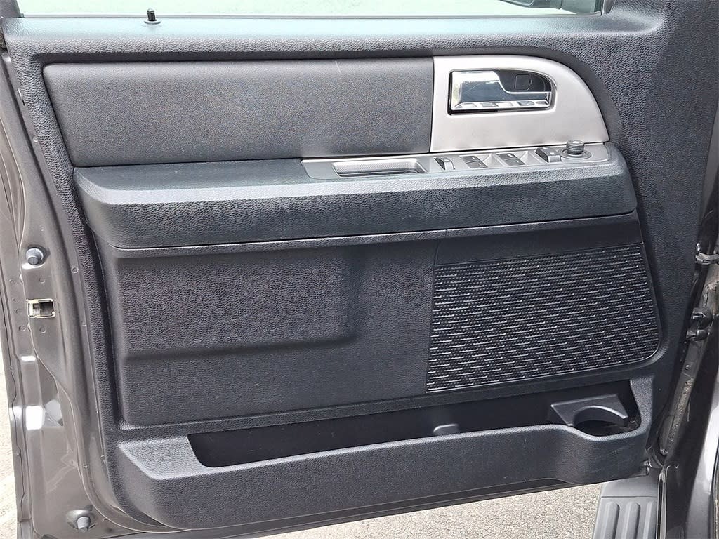 2017 Ford Expedition XLT 17